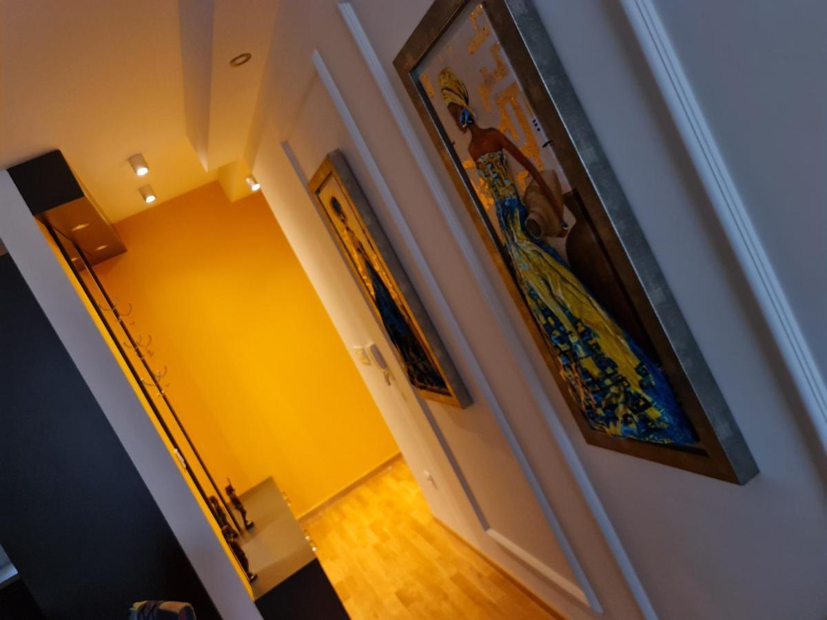 Grand Lux Apartman Cacak Luaran gambar