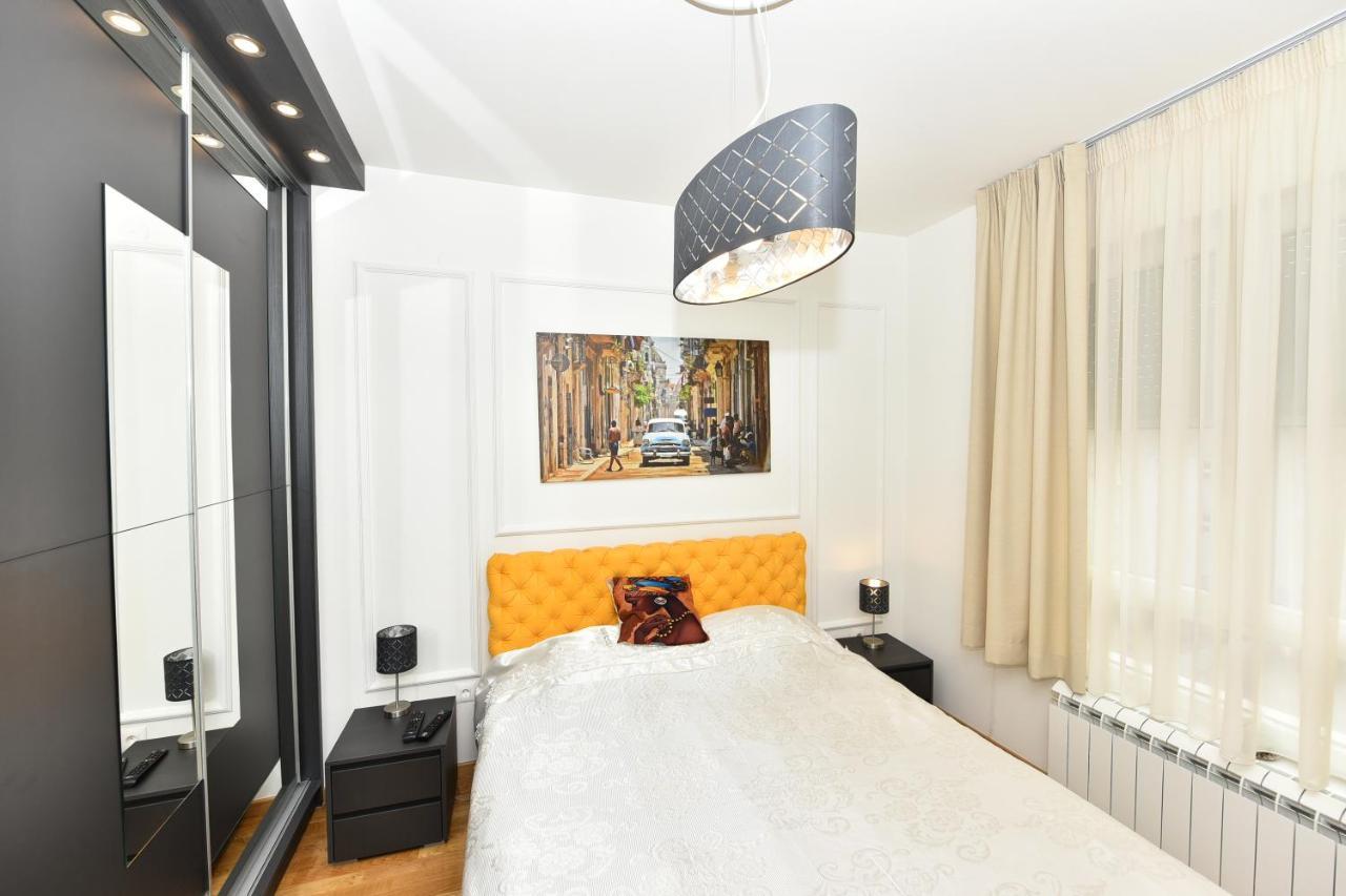 Grand Lux Apartman Cacak Luaran gambar