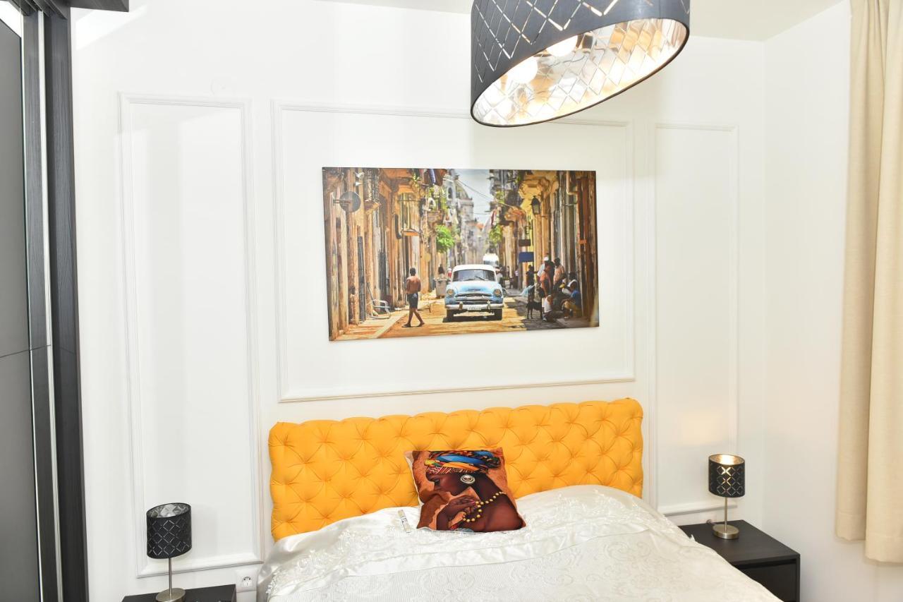 Grand Lux Apartman Cacak Luaran gambar