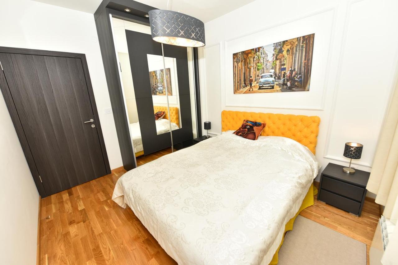 Grand Lux Apartman Cacak Luaran gambar