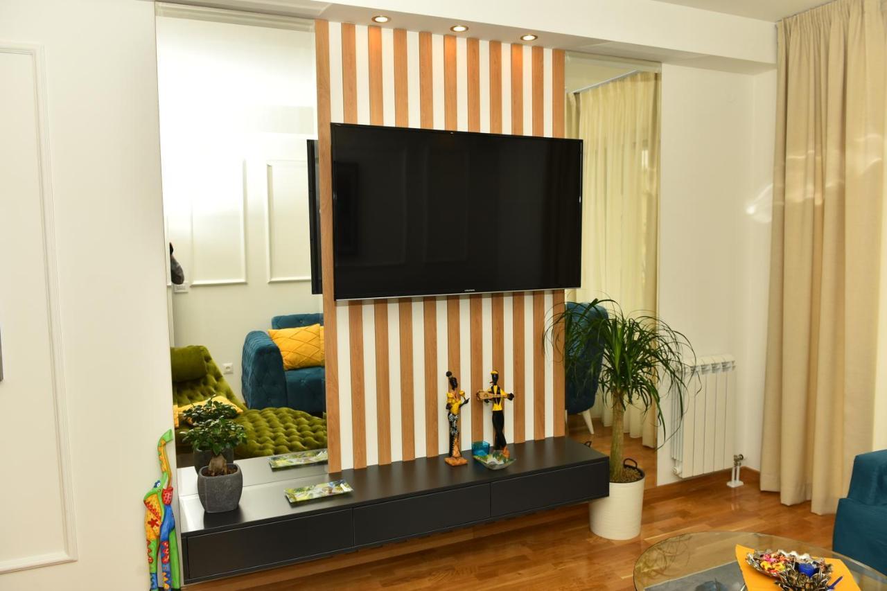 Grand Lux Apartman Cacak Luaran gambar