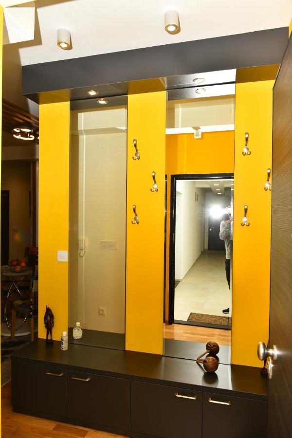 Grand Lux Apartman Cacak Luaran gambar