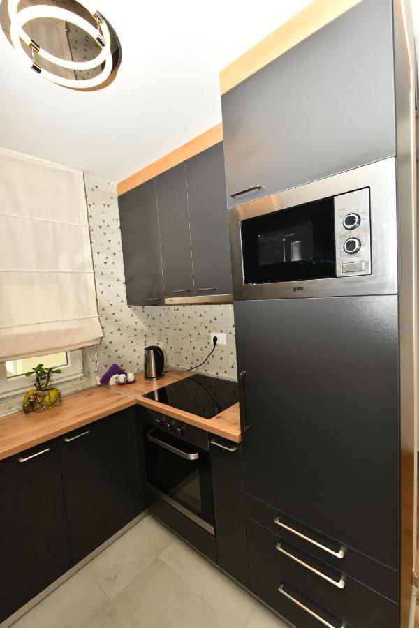 Grand Lux Apartman Cacak Luaran gambar